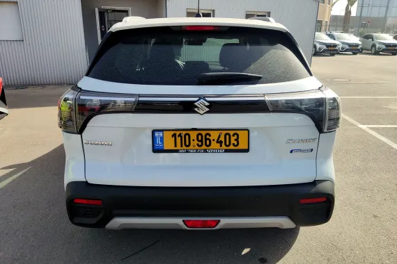 סוזוקי S-CROSS GLX